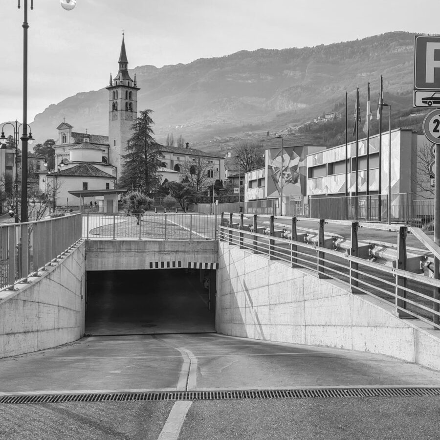 Garage Interrato Scuola Media Anna Frank